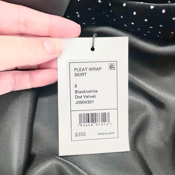 NWT Theory Pleat Wrap Skirt Black/White Dot Velvet Size 6 - Picture 4 of 7